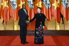Le président du Sénat d'Haïti termine sa visite officielle au Vietnam