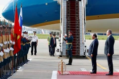 Cérémonie d'accueil en l’honneur du PM Nguyen Xuan Phuc à Moscou