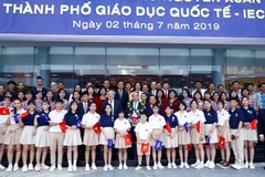 Le Premier ministre visite la Cité de l'éducation internationale de Quang Ngai
