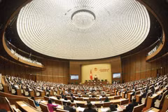 Les amendements de la loi sur l’éducation et le projet de loi sur l’architecture en débat