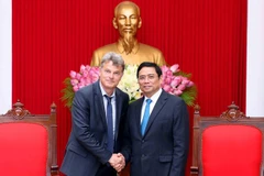 Une délégation du Parti communiste français en visite de travail au Vietnam