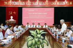 Table-ronde sur les 50 ans d’application du Testament de Hô Chi Minh