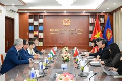 Le Vietnam et la Hongrie renforcent leur coopération en matière de formation médicale (21/5)