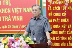 Le président Tô Lâm s'exprime lors d'une séance de travail avec les autorités de la province de Tra Vinh. Photo: VNA