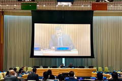 L'ambassadeur Dang Hoang Giang, représentant permanent du Vietnam auprès de l'ONU, s'exprime lors du forum. Photo: VNA