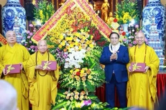 Le Premier ministre présente ses vœux à l’occasion de la Journée du Vesak