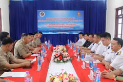 Vue de la 7e interaction amicale entre la Marine populaire du Vietnam et la Marine philippine, sur l’île Song Tu Tây, le 10 juillet. Photo : qdnd.vn