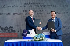 Cérémonie de signature de l'accord entre le Centre des produits de la mer de Norvège et WinCommerce. Photo: vietnamfinance