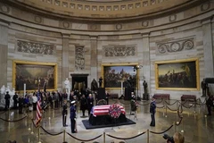 Le Vietnam rend hommage à l’ex-président américain George H.W. Bush