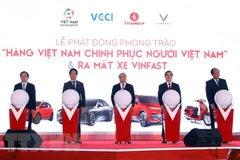 Le PM au lancement du mouvement “Les marchandises vietnamiennes conquièrent les Vietnamiens»