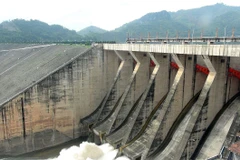 Agrandissement de la centrale hydroélectrique de Hoa Binh