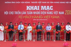 Ouverture d'une Foire-expo sur l’identification des produits vietnamiens 