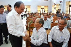 Nguyen Xuan Phuc rencontre des électeurs de Quang Nam