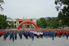 Les jeunes de Cao Bang et du Guangxi à un festival de l'amitié