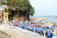 Festival de protection du Dugong 2015 à Phu Quoc 