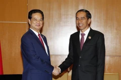 Entrevue entre le PM vietnamien et le président indonésien 