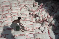 Le Myanmar reprend ses exportations de riz