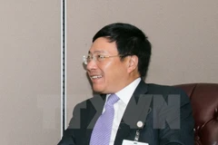 Pham Binh Minh rencontre le Secrétaire général de la Cour permanente d'arbitrage