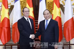 Entrevue Nguyen Xuan Phuc et François Hollande