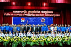 Rencontre d'amitié entre jeunes Vietnam-Laos 2016 à Savannakhet