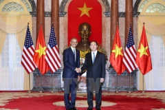 Entretien entre les présidents vietnamien et américain
