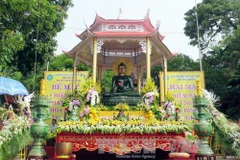 La statue du Bouddha de Jade pour la paix universelle à Thai Nguyen 