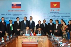 Signature d'un protocole d'accord de coopération entre HCM-Ville et la ville slovaque de Košice