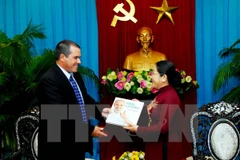 Une délégation de l'agence cubaine de presse Prensa Latina à Ho Chi Minh-Ville