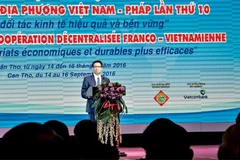 Colloque sur la coopération dans éducation et santé Vietnam – France