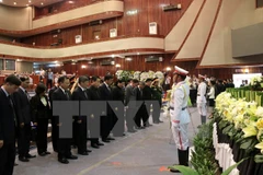 Des dirigeants vietnamiens aux funérailles de l'ancien président de l'AN laotienne Saman Vinhaket 