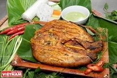 Raie au sel et aux piments verts grillée