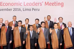 Le président Tran Dai Quang à la première séance plénière du Sommet de l'APEC 2016