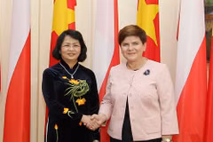 La vice-présidente du Vietnam rencontre des dirigeantes polonaises