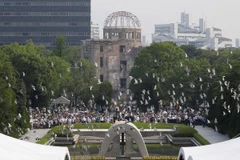 Message de félicitations du Vietnam à la conférence mondiale contre les bombes A et H
