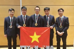 38 élèves vietnamiens primés lors des Olympiades régionales et internationales
