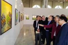 Exposition des peintures contemporaines de Nguyen Minh Son en Algérie