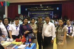 Programme d’échange entre écrivains et exposition de livres de l’ASEAN au Laos