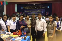 Programme d’échange entre écrivains et exposition de livres de l’ASEAN au Laos