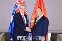 Le Premier ministre Nguyen Xuan Phuc reçoit le président de l’Association d’amitié Australie-Vietnam