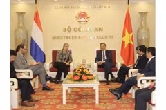 Le Vietnam et les Pays-Bas coopèrent dans la lutte contre la criminalité