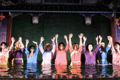 Des spectacles de marionnettes sur l’eau à Hôi An