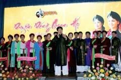 Préservation des airs de ​"quan ho​" en République tchèque