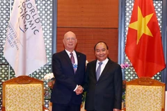 Le Premier ministre demande au WEF de soutenir les initiatives du Vietnam 