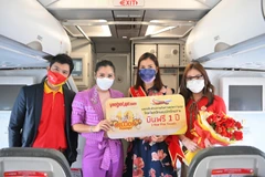 Thai Vietjet reprend deux lignes intérieures en Thaïlande, célébrant son 10 millionième passager
