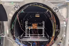 Achèvement du test final pour le satellite vietnamien NanoDragon au Japon