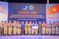 Renforcement des échanges entre les jeunes de HCM-Ville et les casques bleus vietnamiens