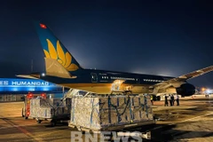 Vietnam Airlines effectue avec succès son plus long vol transportant des vaccins anti-COVID-19