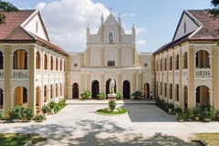 Découvrir la beauté poétique de l'église de Lang Song à Binh Dinh