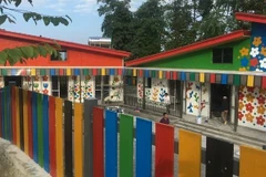 Inauguration de la première école en plastique recyclé au Vietnam