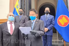 Transfert de la présidence du Comité de l'ASEAN à Caracas (Venezuela) à l'Indonésie